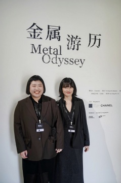 策展團隊  林以寧和楊佳馨
