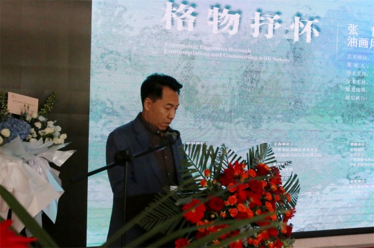 寧夏大學(xué)美術(shù)學(xué)院院長(zhǎng)、教授、博士生導(dǎo)師，寧夏美術(shù)家協(xié)會(huì)副主席王勝澤

