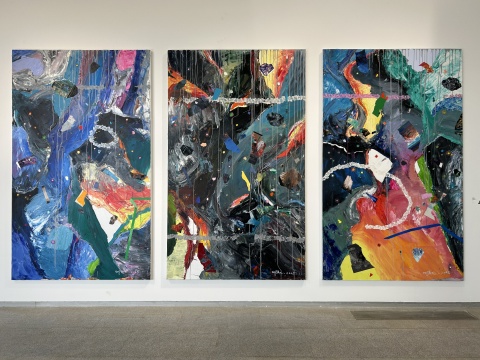 《星空之一，星空之二，星空之三》  布面油畫及綜合材料  250x150cm(3幅) 2025
