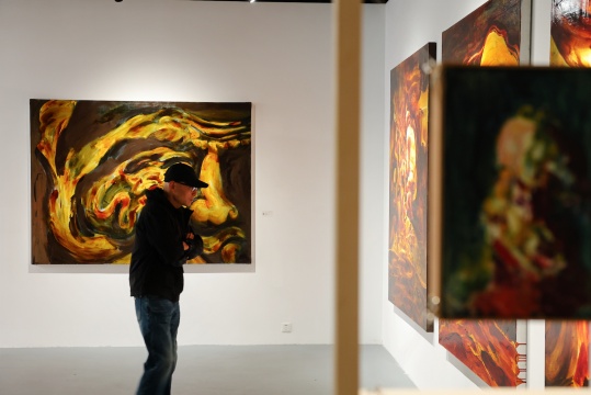 破夜 - 高人杰個展  開幕現(xiàn)場

亙畫廊 2025
