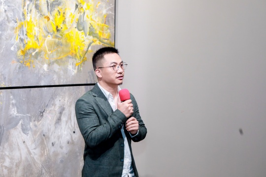 策展人郭赟致辭
策展人郭赟致辭