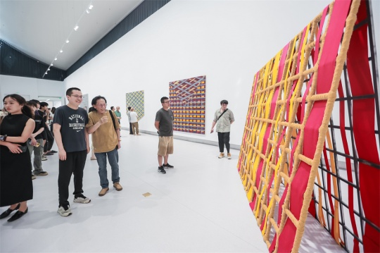 肖恩·斯庫利:四川音樂學(xué)院美術(shù)館以世界級抽象大展確立學(xué)術(shù)新坐標(biāo) 肖恩·斯庫利:四川音樂學(xué)院美術(shù)館以世界級抽象大展確立學(xué)術(shù)新坐標(biāo)